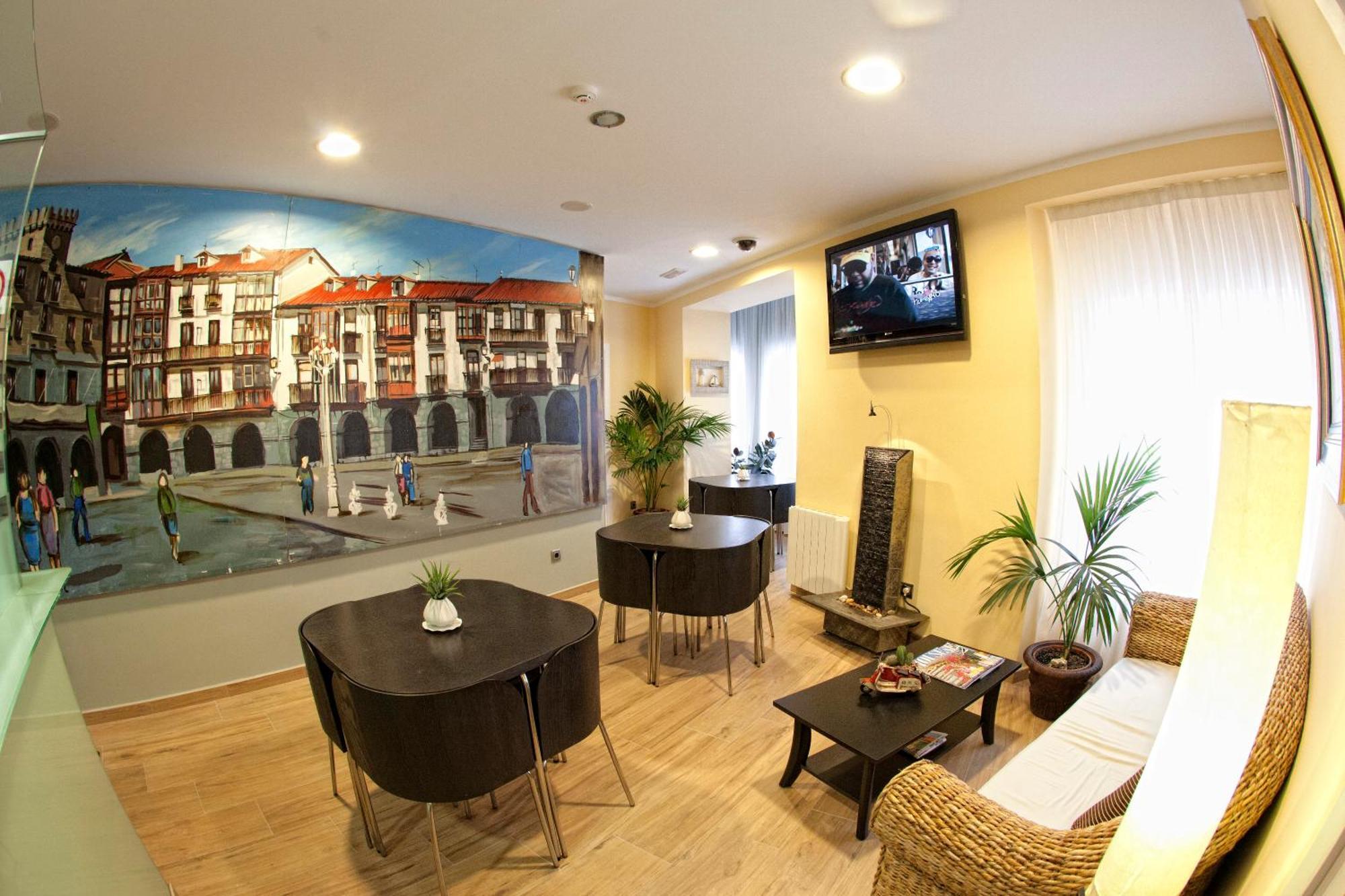Pension Jade Castro Urdiales Exteriér fotografie