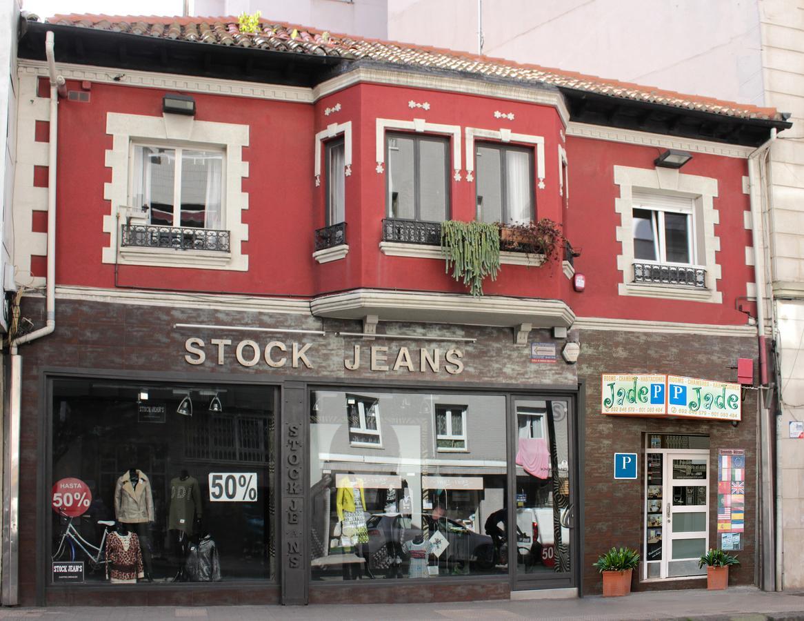 Pension Jade Castro Urdiales Exteriér fotografie